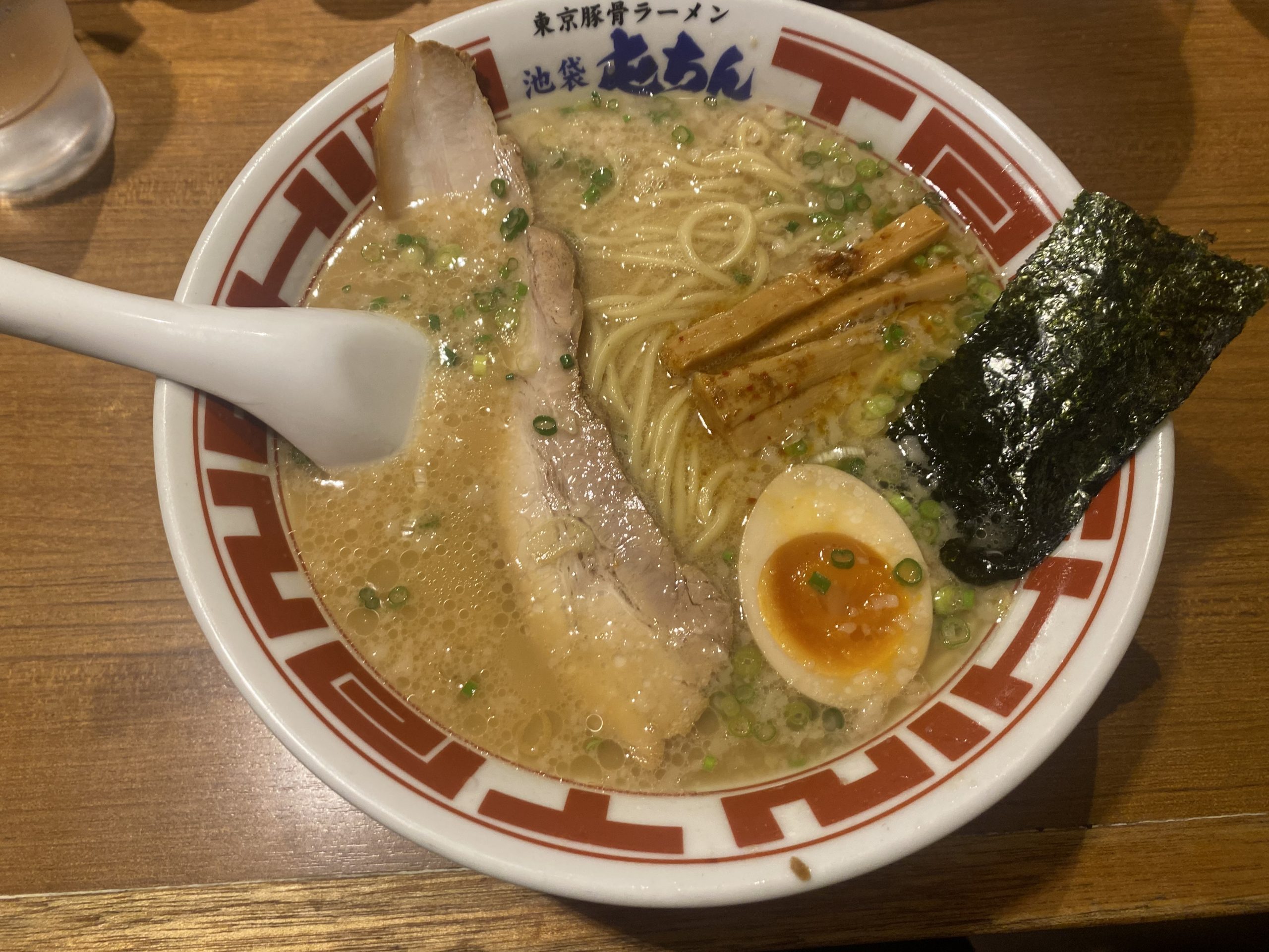 東京豚骨ラーメン「屯ちん」