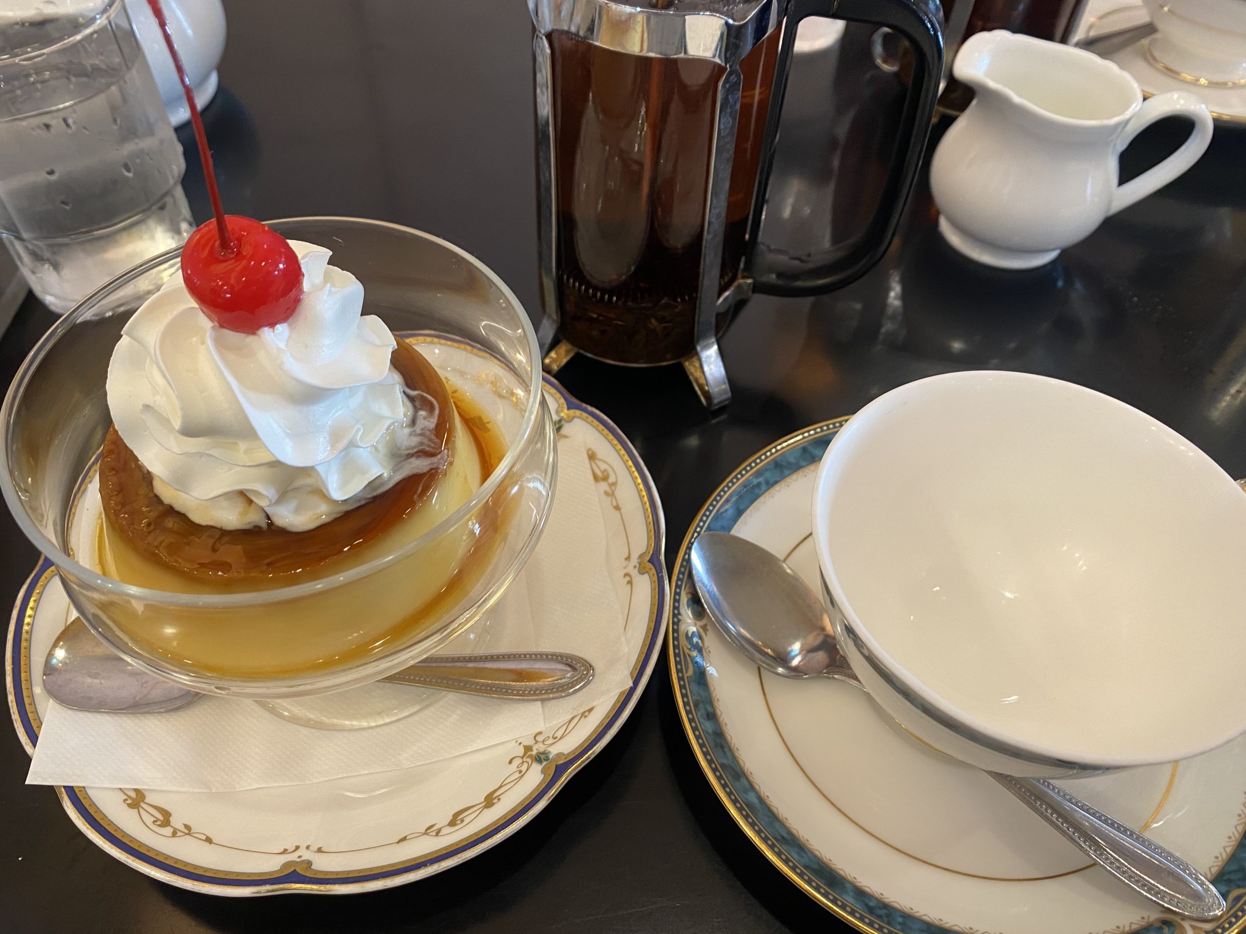 池袋の喫茶店「伯爵」